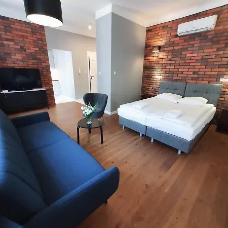 Royal Route Hotel apartamentowy 3*