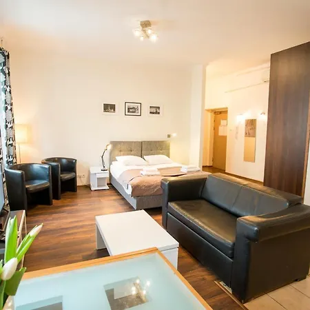 Hotel apartamentowy Royal Route