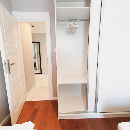 Hotel apartamentowy Royal Route Warszawa