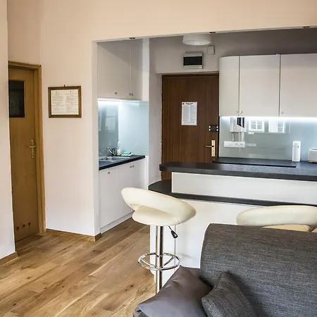 Hotel apartamentowy Royal Route