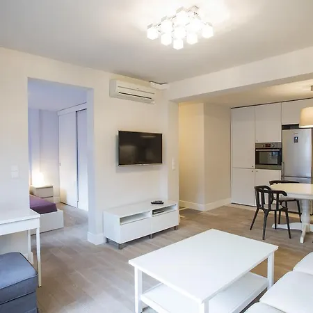 Hotel apartamentowy Royal Route 3*