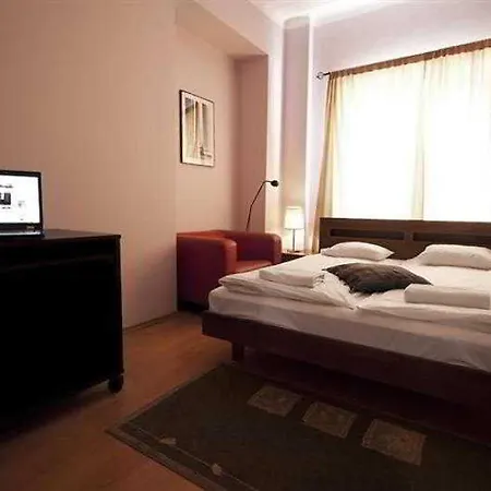 Hotel apartamentowy Royal Route Warszawa