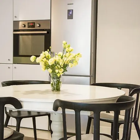 Royal Route Hotel apartamentowy Warszawa