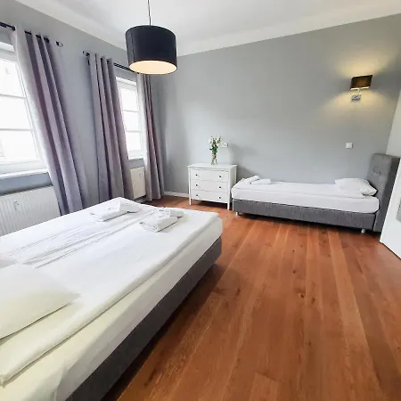 公寓式酒店 Royal Route