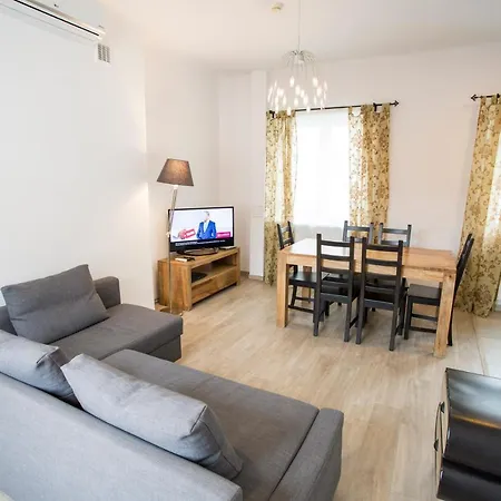 Royal Route 3* 华沙