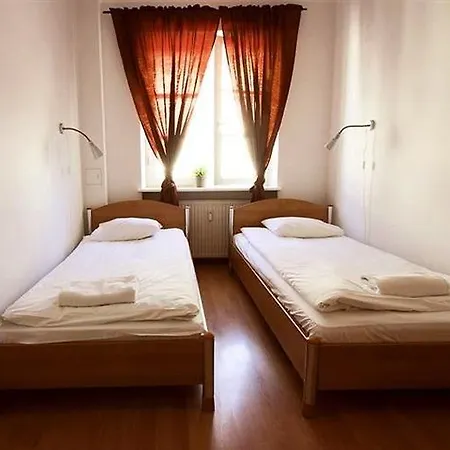 Апарт-отель Royal Route 3*