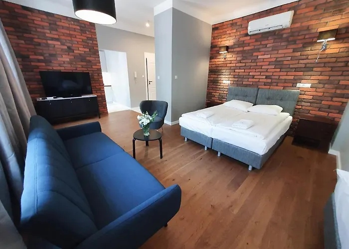 Royal Route Aparthotel 3*