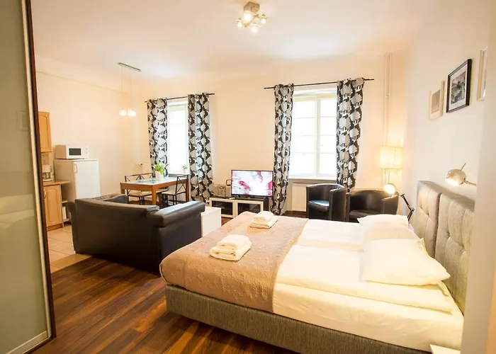 Royal Route Aparthotel