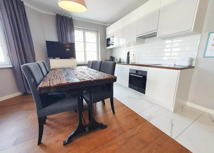 Aparthotel Royal Route 3*